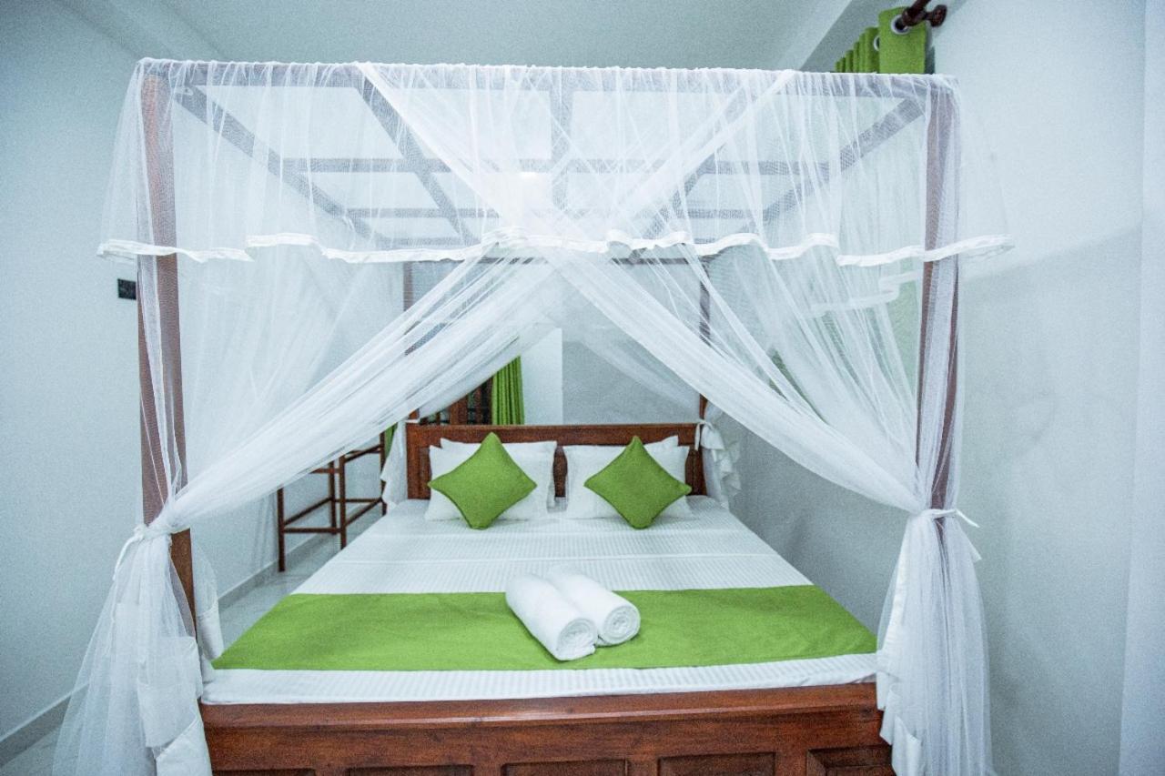 Homejay Residancies Unawatuna Room photo